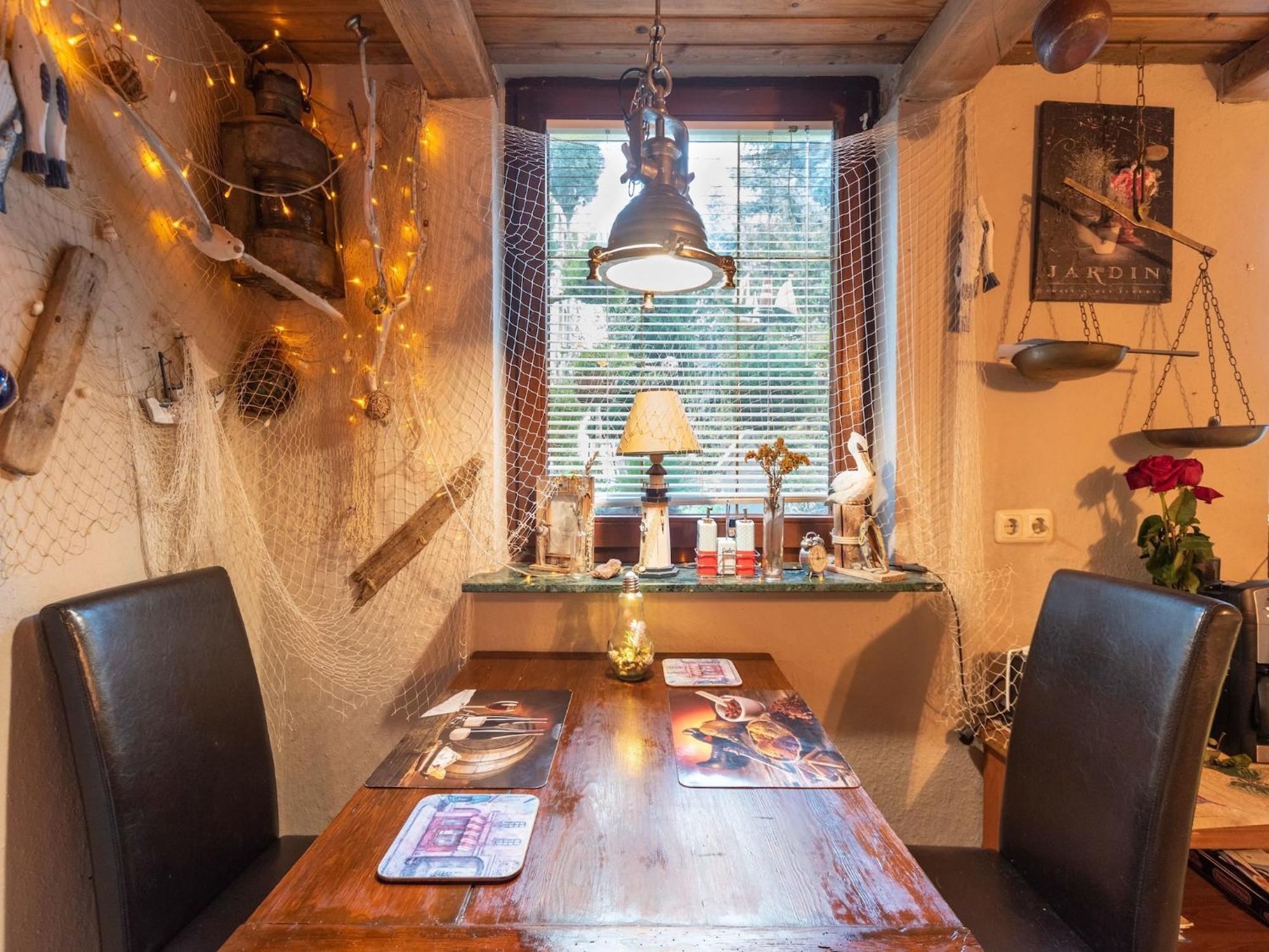 Comfortable Apartment In Wismar Mecklenburg With Fireplace Exteriör bild